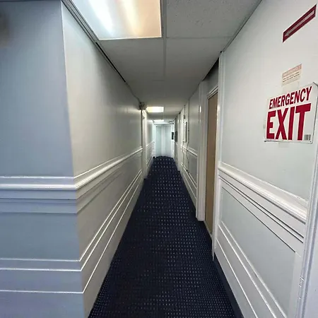 Sf Travelers Inn